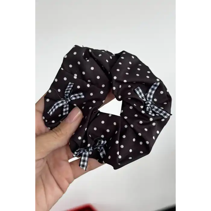 Siyah Renk Beyaz Renk Kurdele Ve Puantiye Figürlü Simit Toka