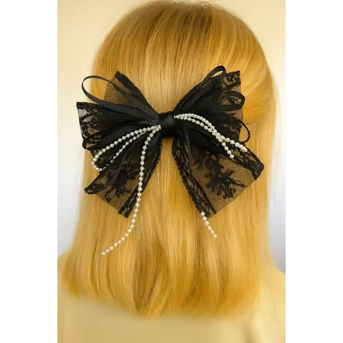 Siyah Renk Kurdele Figürlü İnci Detaylı Otomat Toka