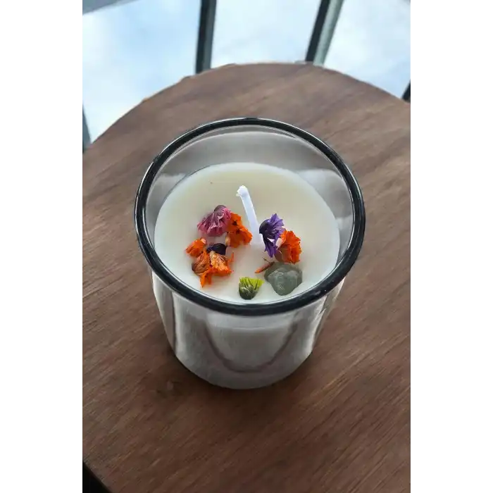 Siyah Renk Kuru Çiçek Detaylı Mum