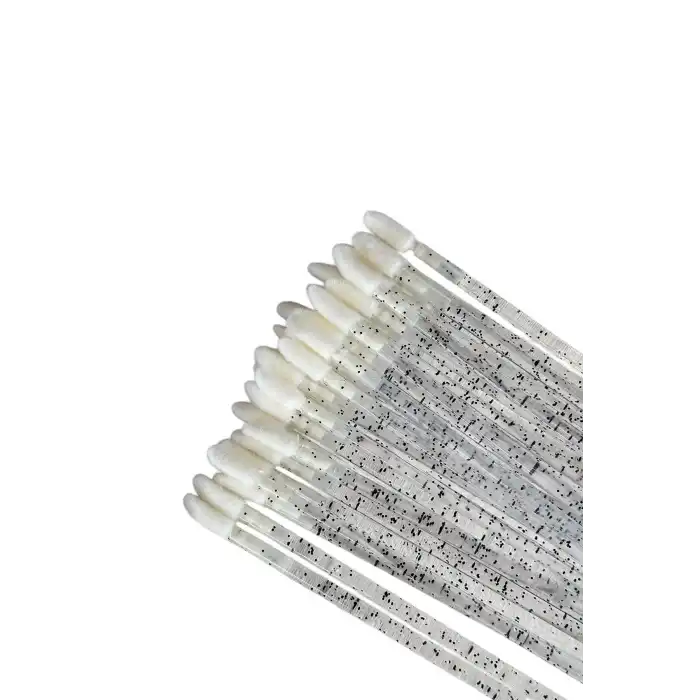 Siyah Renk Sim Detaylı Ruj Sürme Çubuğu