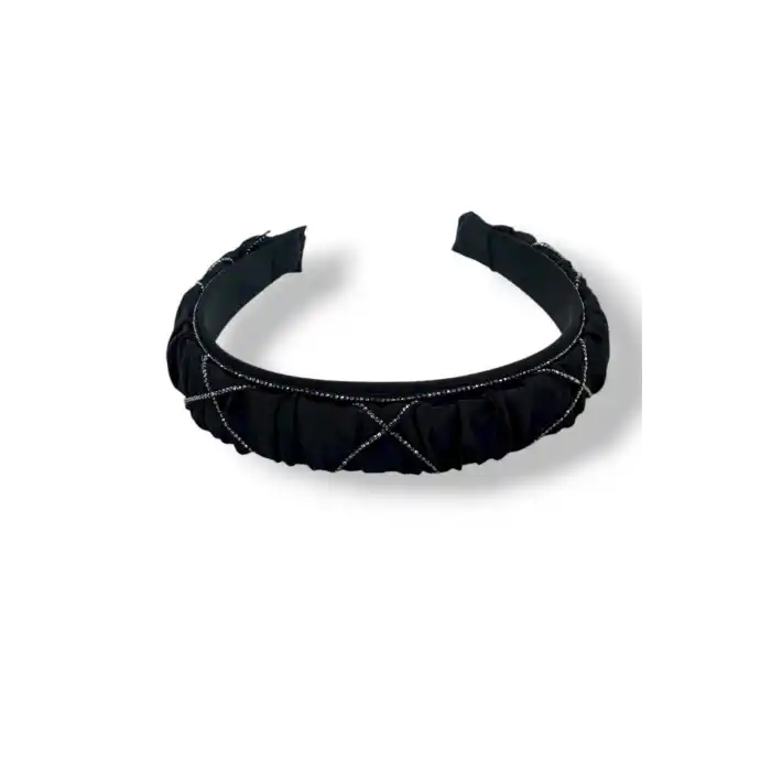 Siyah Renk Taş Detaylı Taç