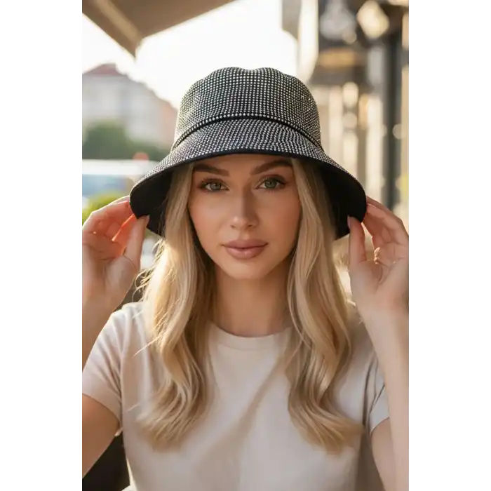 Siyah Renk Taşlı Bucket Şapka