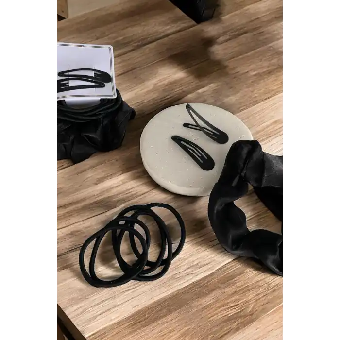 Siyah Renk Yan Toka Ve Lastik Toka Set