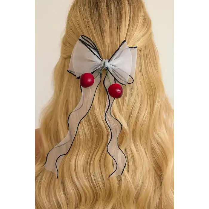 Siyah Ve Beyaz Renk Kiraz Figürlü Otomat Toka