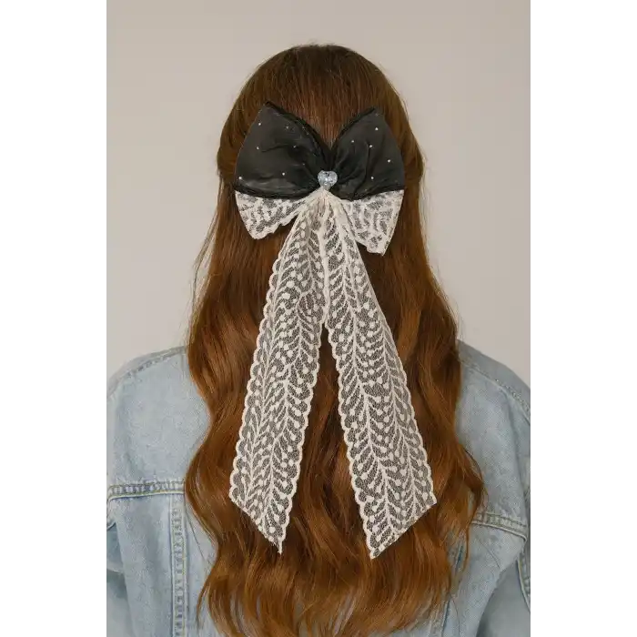 Siyah Ve Beyaz Renk Kurdele Figürlü Otomat Toka