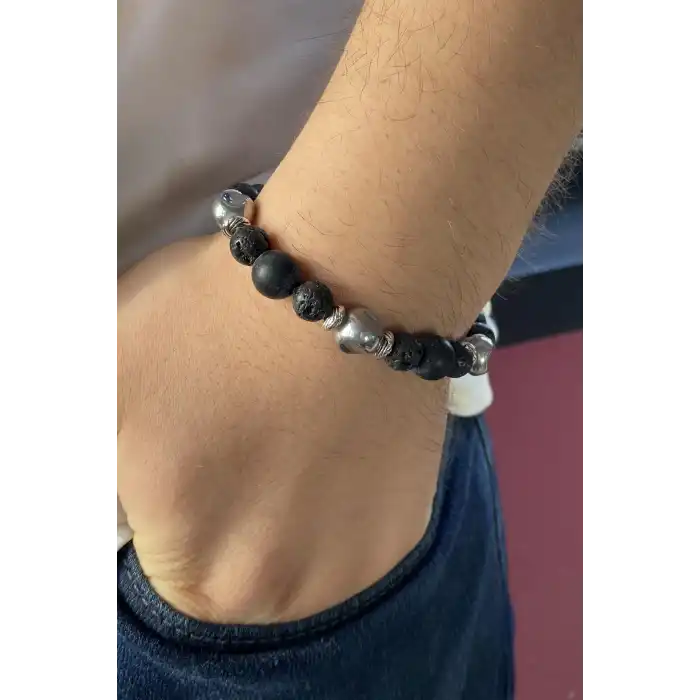 Siyah Ve Gümüş Renk Boncuk Detaylı Erkek Bileklik