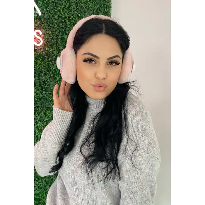 Somon Renk Kalp Detaylı Peluş Kulaklık