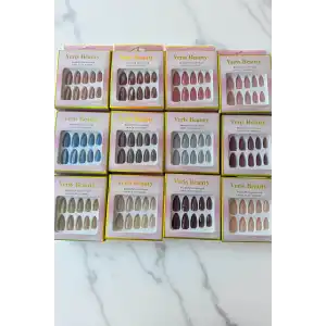 12li Karışık Renk Kedigözü Takma Tırnak Seti