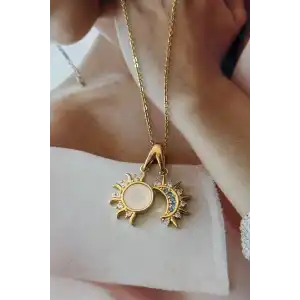 Altın Renk Ay Ve Güneş Figürlü Çelik Kolye