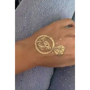 Altın Renk Bride Tribe Yazılı Dövme Tattoo