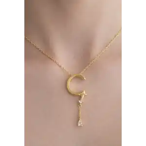 Altın Renk C Harfli Taş Detaylı Çelik Kolye