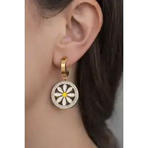 Altın Renk Çiçek Detaylı Çelik Küpe (Çift)