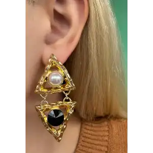 Altın Renk İnci Ve Taş Detaylı Küpe (Çift)