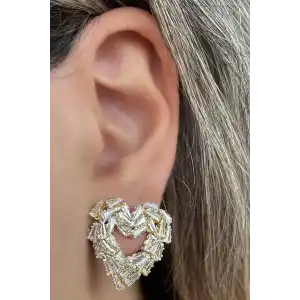 Altın Renk Kalp Figürlü Taş Detaylı Küpe (Çift)