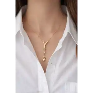 Altın Renk Y Harfli Taş Detaylı Çelik Kolye