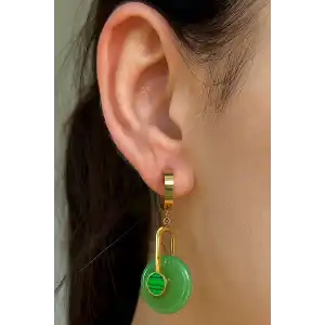 Altın Renk Yeşil Taş Detaylı Çelik Küpe (Çift)