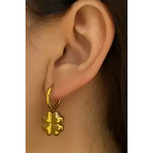 Altın Renk Yonca Figürlü Çelik Küpe (Çift)