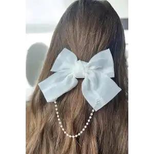 Beyaz Renk Kurdele Figürlü İnci Detaylı Otomat Toka