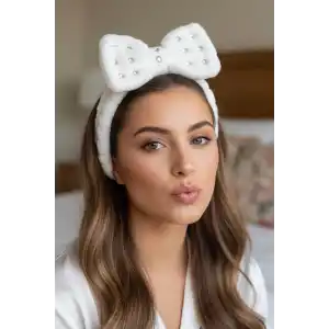 Beyaz Renk Kurdele Figürlü Taş Detaylı Peluş Saç Bandı