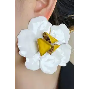 Beyaz Ve Sarı Renk Çiçek Figürlü Tasarım  Küpe (Çift)