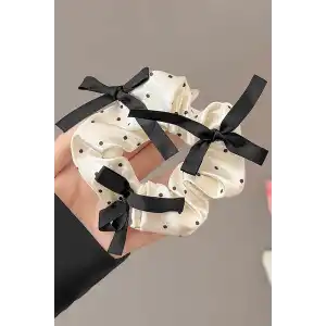 Beyaz Ve Siyah Renk Puantiye Detaylı Kurdele Figürlü Simit Toka