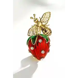 Çilek Figürlü Taşlı Broş