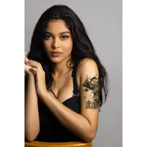 Geçici Kadın Modelli Dövme Tattoo