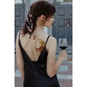 Geçici Kadın ve Gül Modelli Dövme Tattoo