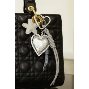 Gri Renk Kalp Ve Yıldız Figürlü Çanta Charm/ Anahtarlık