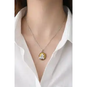 Gümüş Renk Arı Figürlü Çelik Kolye