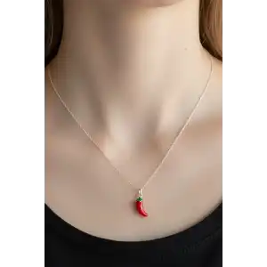 Gümüş Renk Biber Figürlü Çelik Şans Kolyesi