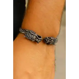 Gümüş Renk Ejderha Figürlü Erkek Çelik Kelepçe Bileklik
