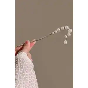 Gümüş Renk İnci Detaylı Topuz Toka