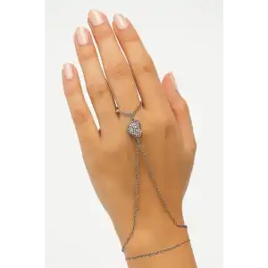 Gümüş Renk Kalp Figürlü Taş Detaylı Çelik Şahmeran