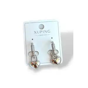 Gümüş Renk Kalp Figürlü Taş Detaylı Çelik Xuping Küpe (Çift)