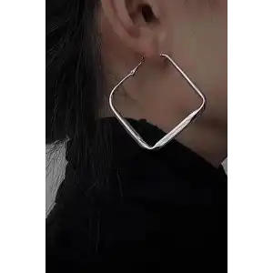 Gümüş Renk Kare Küpe (Çift)