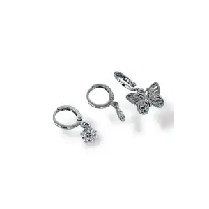 Gümüş Renk Kelebek Figürlü Taş Detaylı VİP 3lü YSX Küpe Set
