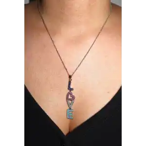 Gümüş Renk Love Yazılı YSX Kolye