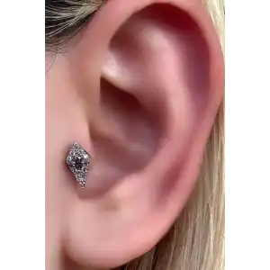 Gümüş Renk Taş Detaylı Çelik Tragus/Kıkırdak Küpe/Piercing (Tek)