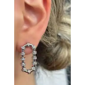 Gümüş Renk Taş Detaylı Küpe (Çift)