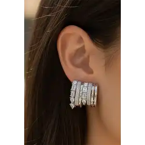 Gümüş Renk Taş Detaylı Küpe (Çift)