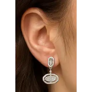 Gümüş Renk Taş Detaylı Metal Küpe (Çift)