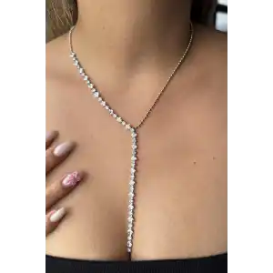 Gümüş Renk Taş Detaylı Tasarım Kolye