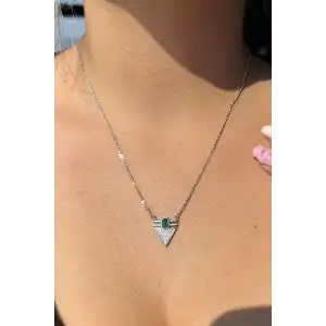 Gümüş Renk Taş Detaylı YSX Kolye