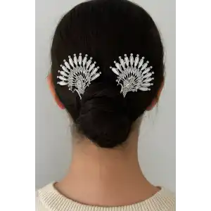 Gümüş Renk Tavus Kuşu Figürlü Taş Detaylı Topuz Tokası