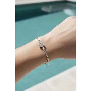 Gümüş Renk Yıldız Figürlü Bileklik