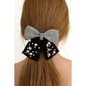 Gümüş Ve Siyah Renk İnci Ve Taş Detaylı Otomat Toka