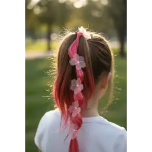 Kırmızı Renk Çiçek Figürlü Saç Detaylı Lastik Toka