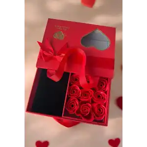 Kırmızı Renk Gül Detaylı Hediye Kutusu