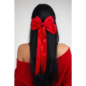 Kırmızı Renk Kurdele Detaylı Pens Toka